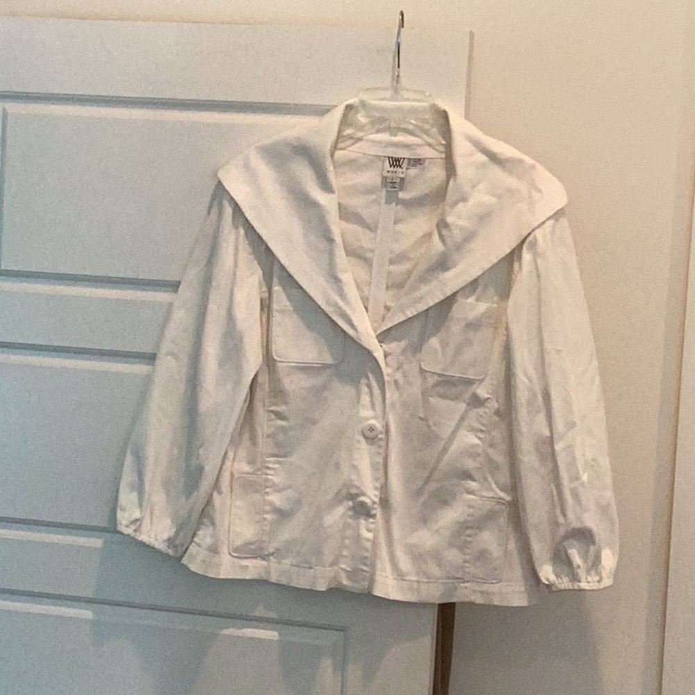 White Utility Jacket with Wide Collar and 3/4 Sleeves